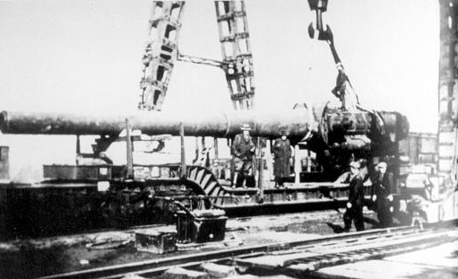 Recuperatie door de Duitse bezetter van een 280mm spoorwegkanon
